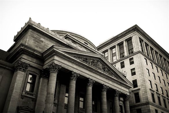 Old bank building with six clumns in front